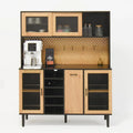 Mobile bar da caffè in stile rustico con portabottiglie