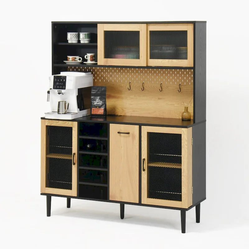 Mobile bar da caffè in stile rustico con portabottiglie