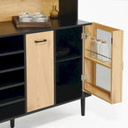 Mobile bar da caffè in stile rustico con portabottiglie