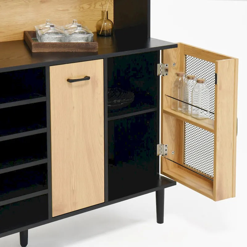Mobile bar da caffè in stile rustico con portabottiglie
