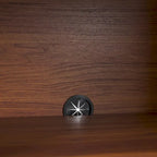 Madia TV 3 ante con inserto in rattan e finitura legno
